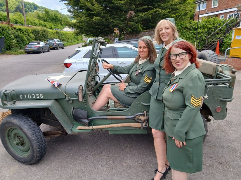The Lindy Hop Ladies